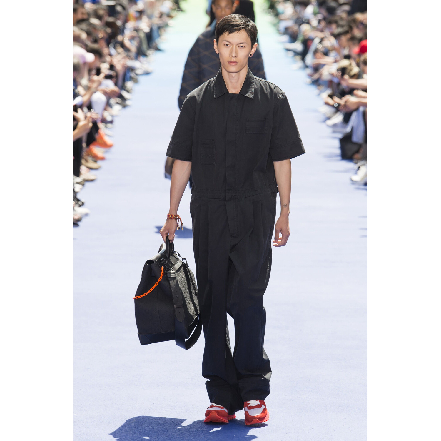 Фото Louis Vuitton Spring 2019 Menswear  Virgil Abloh / Луи Витон Весна Лето 2019 Вирджил Абло Мужская Неделя Моды в Париже